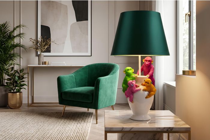 Handgemaakte Tafellamp Monkey Wit Groen 55cm met Groene Stoffen Kap en Aapfiguren